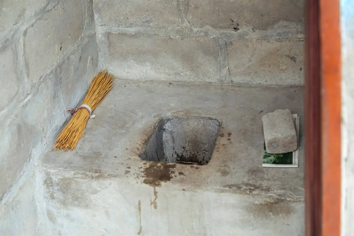 How To Keep Your Pit Toilet From Smelling